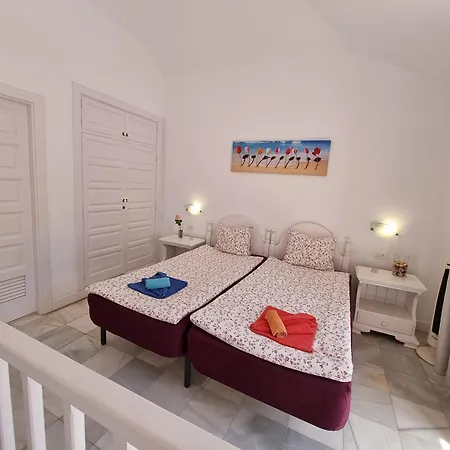 First Sealine Duplex No 6 Directly At The Sea And Beach, Heated Pool, Wifi, Terrace * Playa de las Americas (Tenerife)