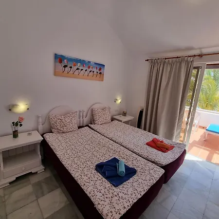 First Sealine Duplex No 6 Directly At The Sea And Beach, Heated Pool, Wifi, Terrace *
